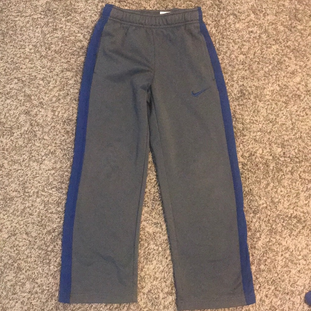 Boys Nike joggers 3 for $15